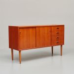 1055 9450 SIDEBOARD